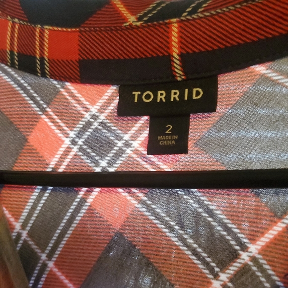 Torrid plaid shirt - Picture 2 of 3
